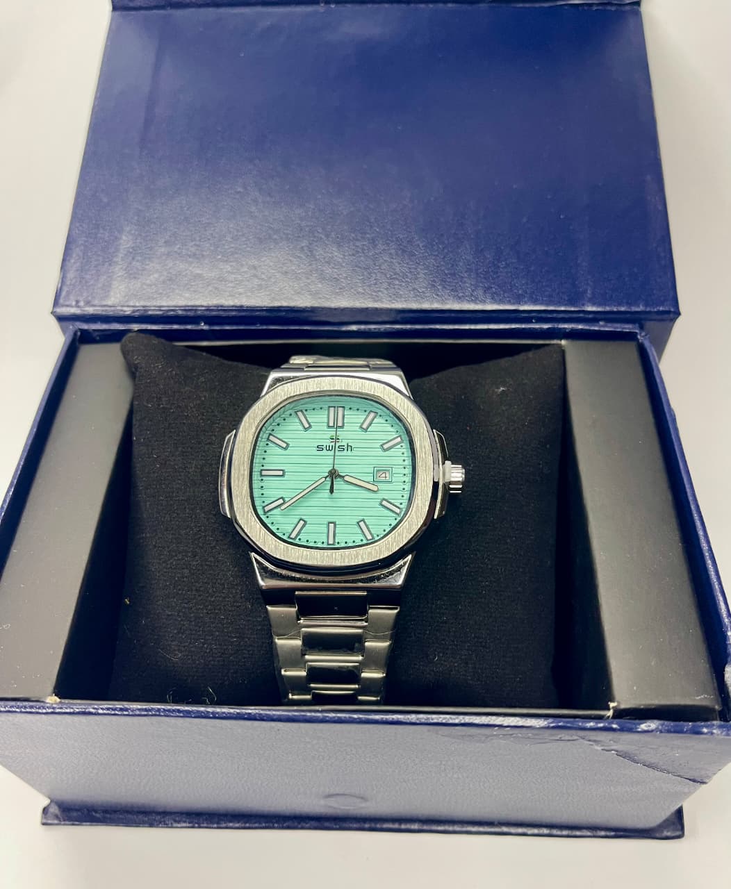 Swish Men’s Stainless Steel Watch – Sea Green Dial with Silver Strap | Free Box & Packaging